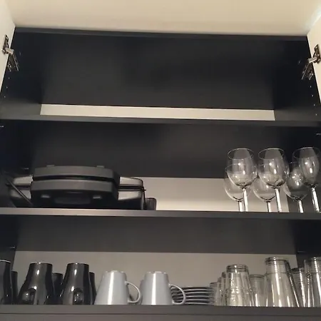 Gorgeous Flat With Garage