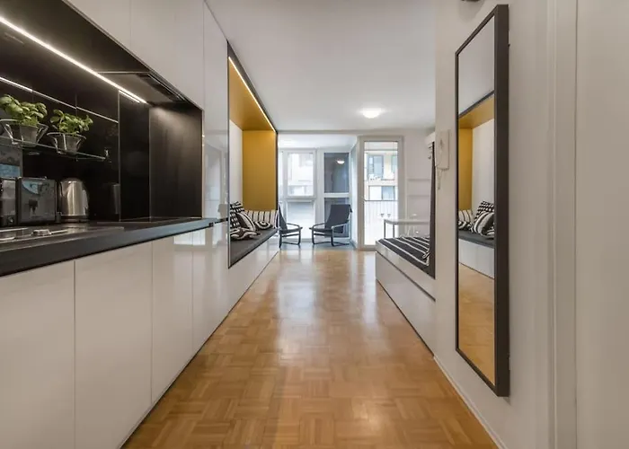 Gorgeous Flat With Garage リュブリャナ