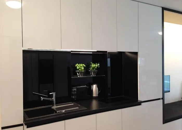 Gorgeous Flat With Garage アパート *