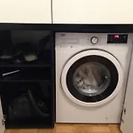 Gorgeous Flat With Garage *