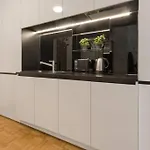 Gorgeous Flat With Garage
